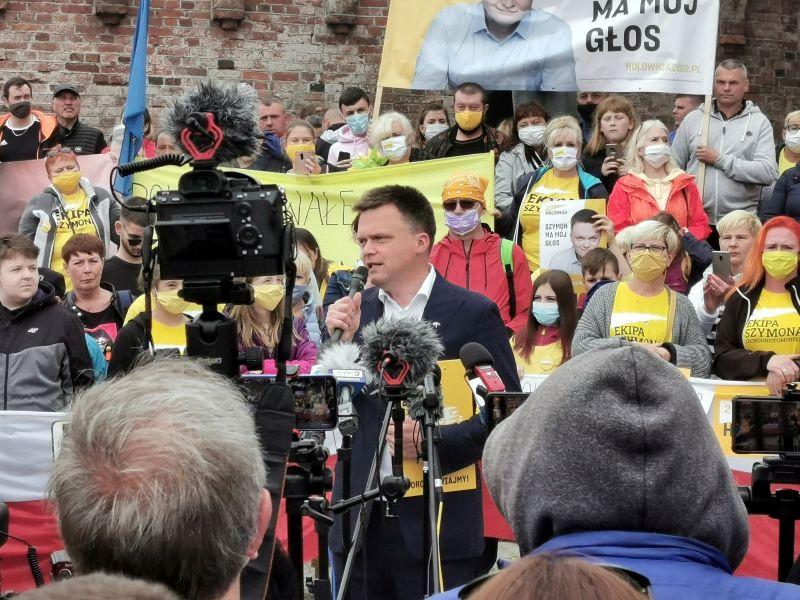 Szymon Hołownia w Kołobrzegu. „Chcę wciągnąć ludzi z powrotem do demokracji” (video, foto)