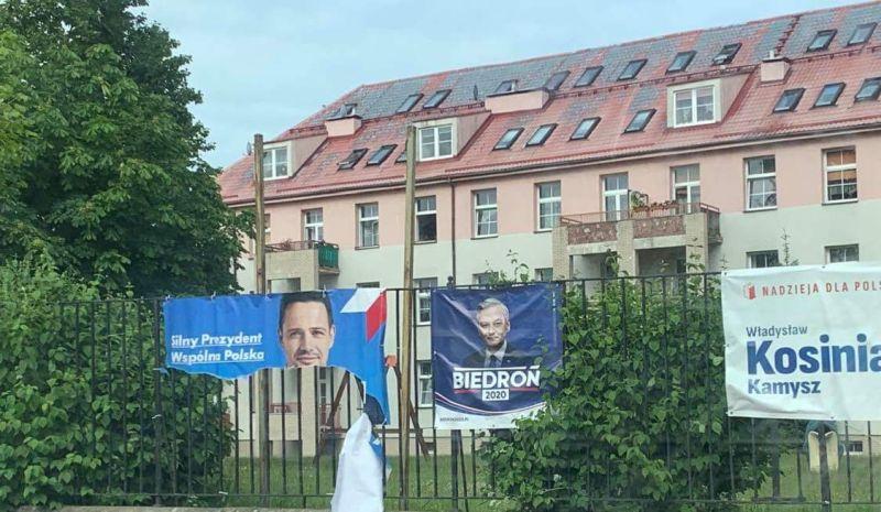 Pomazane i podarte. Kolejne banery wyborcze niszczone