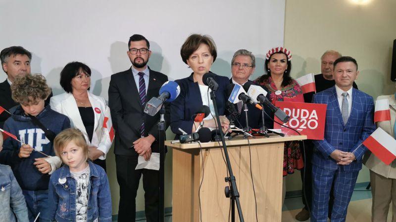 Minister Rodziny, Pracy i Polityki Społecznej w Kołobrzegu. Polityk namawiała do głosowania na Andrzeja Dudę (video)
