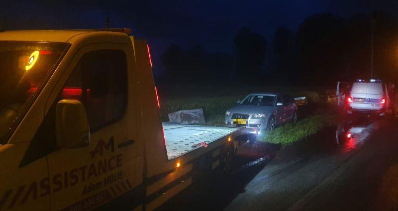 Świadkowie zatrzymali pijaną kobietę za kierownicą audi