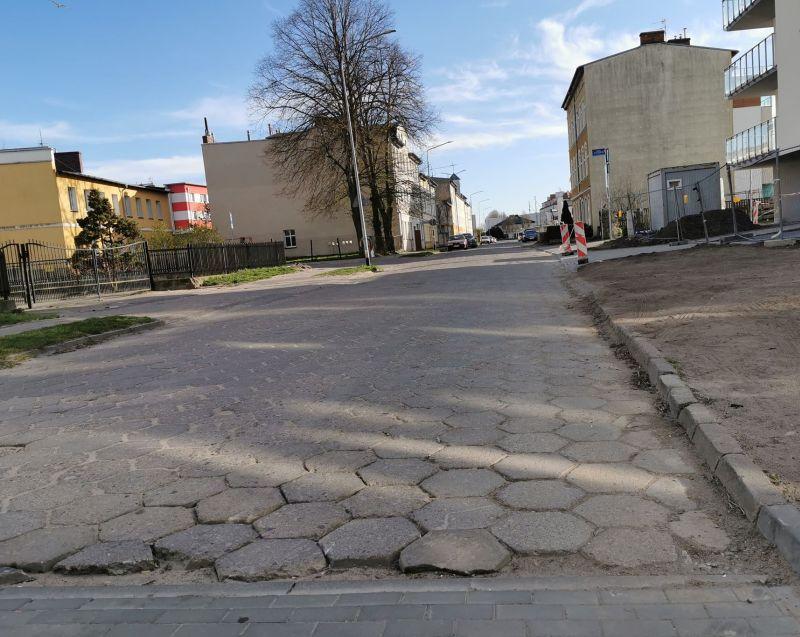 Umowa podpisana, rusza przebudowa. Rybacka ma być gotowa do końca roku