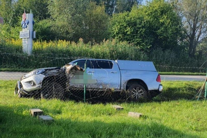 Kierującą oślepiło słońce. Jazdę zakończyła w rowie 