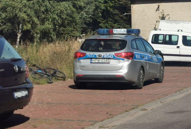 Rowerzysta zabrany do szpitala. Wywrócił się bo jechał pijany
