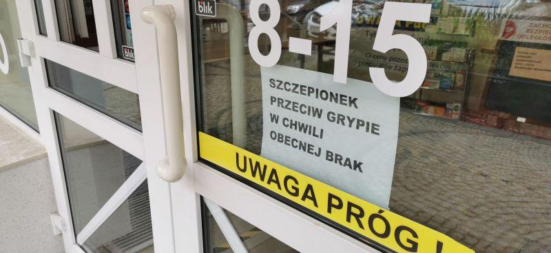 Program szczepień dla seniorów pod dużym znakiem zapytania. Kolejny konkurs nie wyłonił chętnego