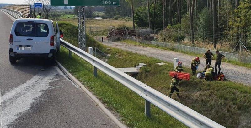 Wypadek na S6. 34-latek wjechał w barierę