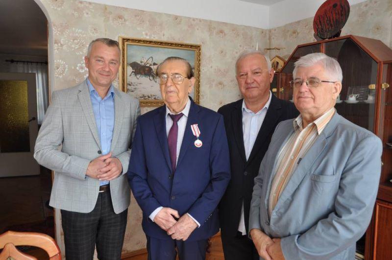 Wyróżnienie dla prof. Bohdana Trzeciaka