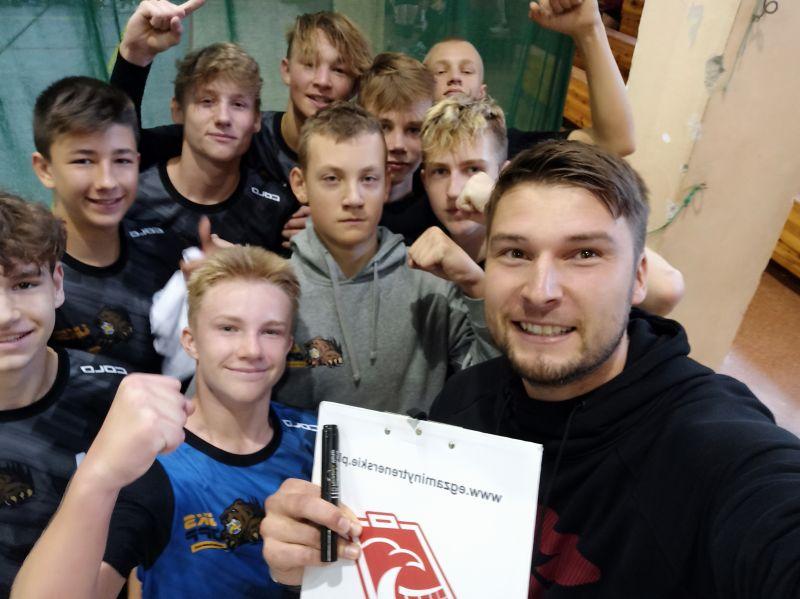 Siatkarze OPP wygrywają z kadrami województwa