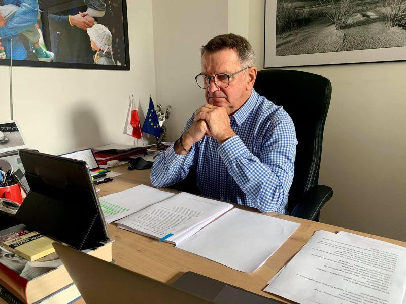 Poseł oferuje pomoc prawną
