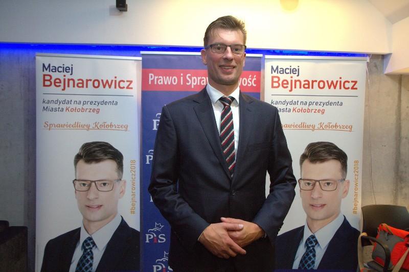 Przewodniczący PiS zadaje publiczne pytania. Maciej Bejnarowicz pyta m.in. o strajk kobiet i bezstronność urzędniczą