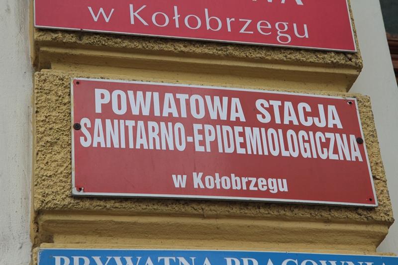 Jest wsparcie dla kołobrzeskiego sanepidu. Pomagają nauczyciele...