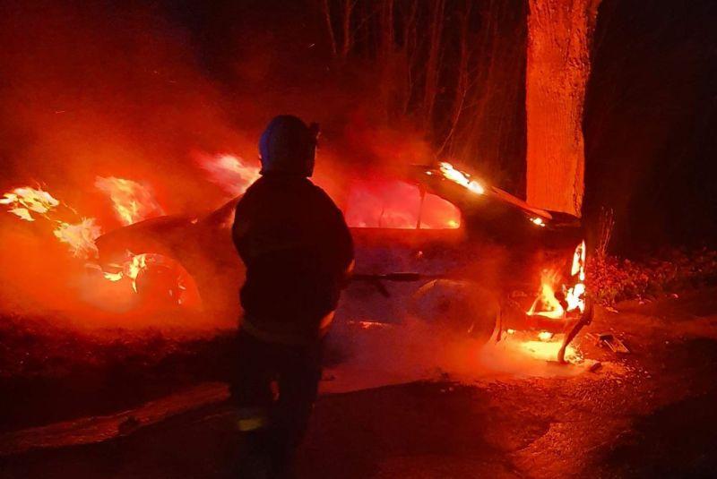 Pożar samochodu. Trwa ustalanie właściciela
