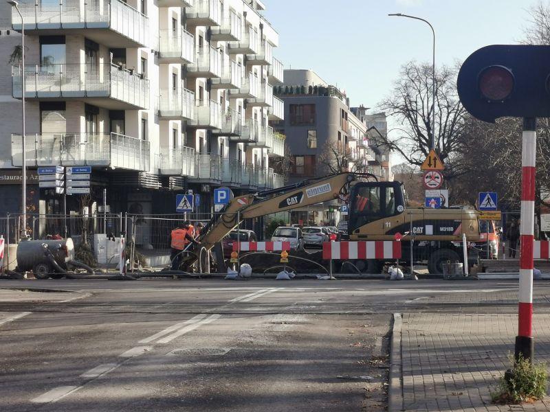 Utrudnienia przy Solnej i Wojska Polskiego potrwają dłużej niż zakładano