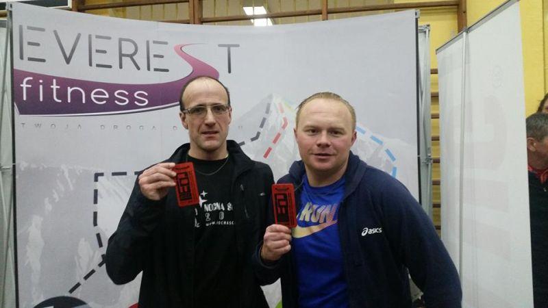 Pobiegli 107 kilometrów