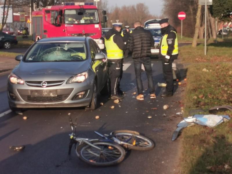 Potrącenie rowerzysty na 6 Dywizji Piechoty (Foto)