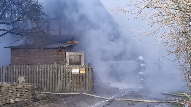 Pożar tartaku pod Kołobrzegiem (foto, wideo)