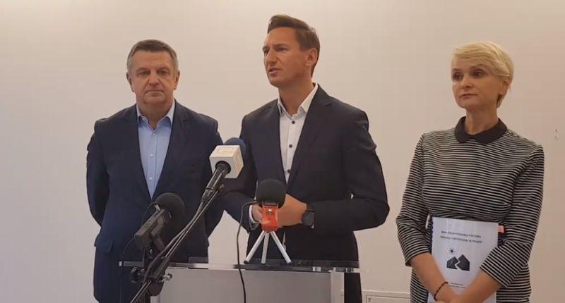 Marszałek o słowach starosty; moment na składanie deklaracji o kandydowaniu w wyborach jest niefortunny