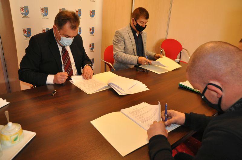Remont dachów na obiektach Zespołu Szkół Policealnych