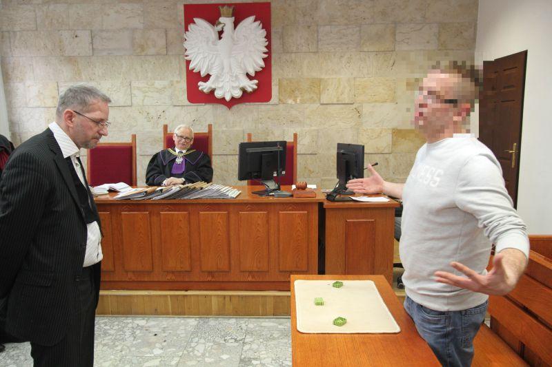 Biegły magik nie pogrążył oskarżonego