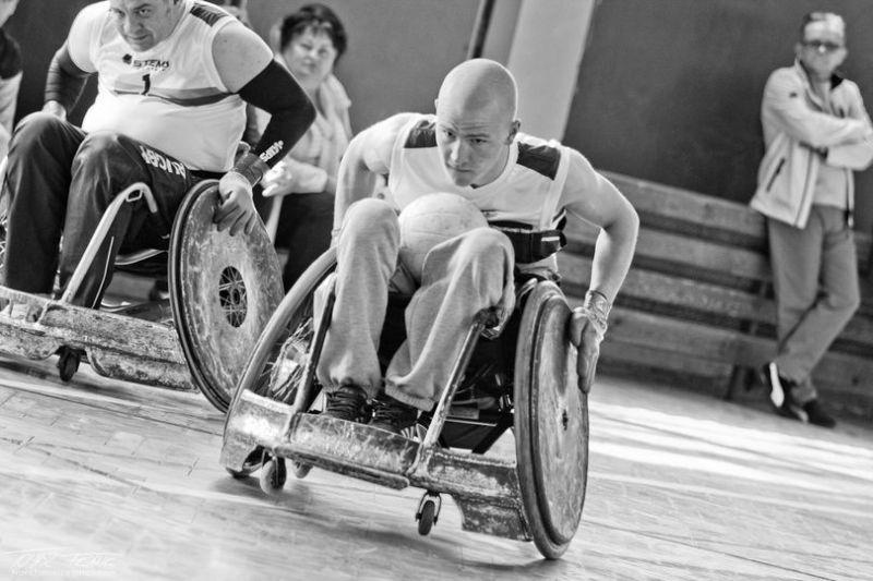 Niepełnosprawny kołobrzeski sportowiec potrzebuje pomocy (wideo)