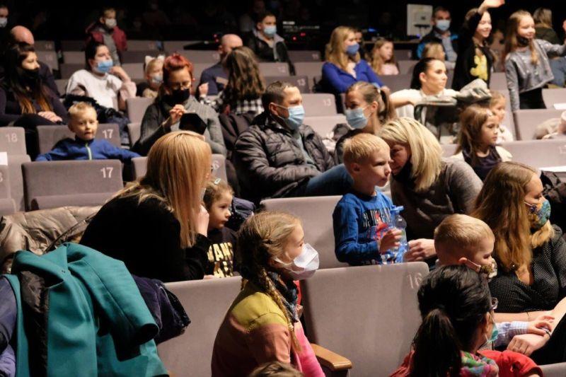 Poranki Młodego Widza. W marcu dla najmłodszych kołobrzeżan przygotowano trzy spektakle i film.