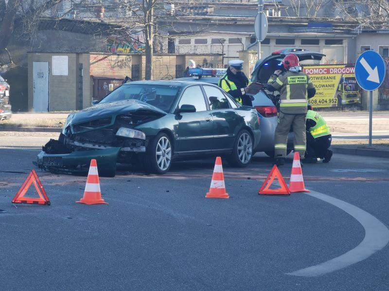 Zderzenie na Rondzie Ku Morzu (Foto)