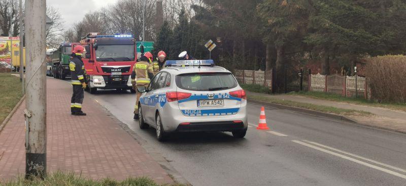 Plama ropy od ronda w stronę Grzybowskiej. Utrudnienia w ruchu