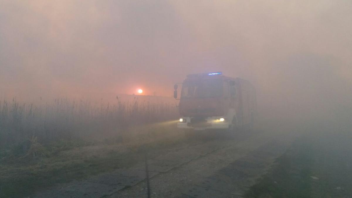 Niebo nad Dźwirzynem w dymie