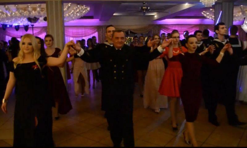Studniówki 2017: Zespół Szkół Morskich (video)