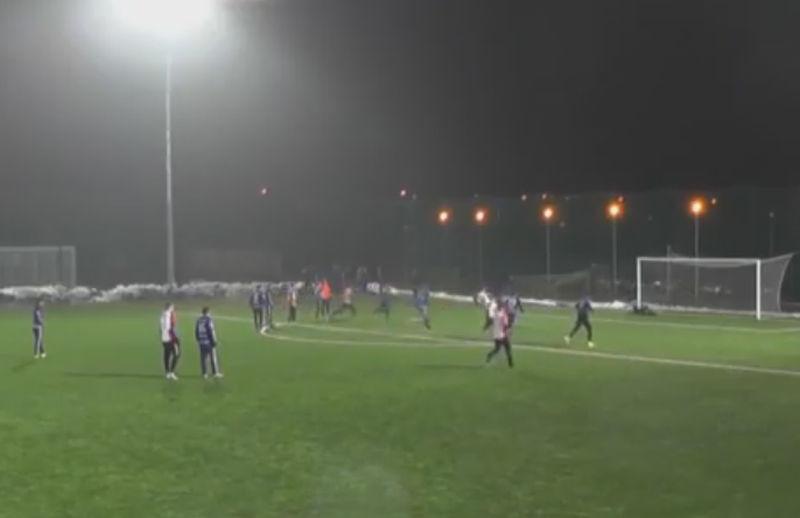 Remis z Raselem (video)