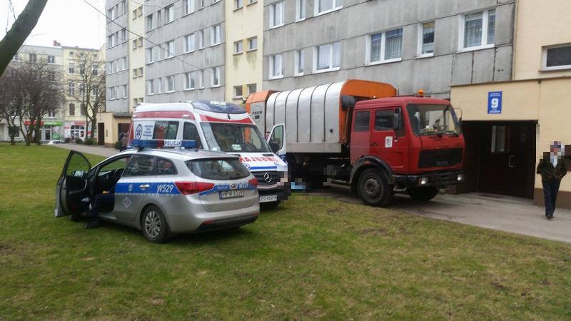 66-latka zginęła pod kołami śmieciarki