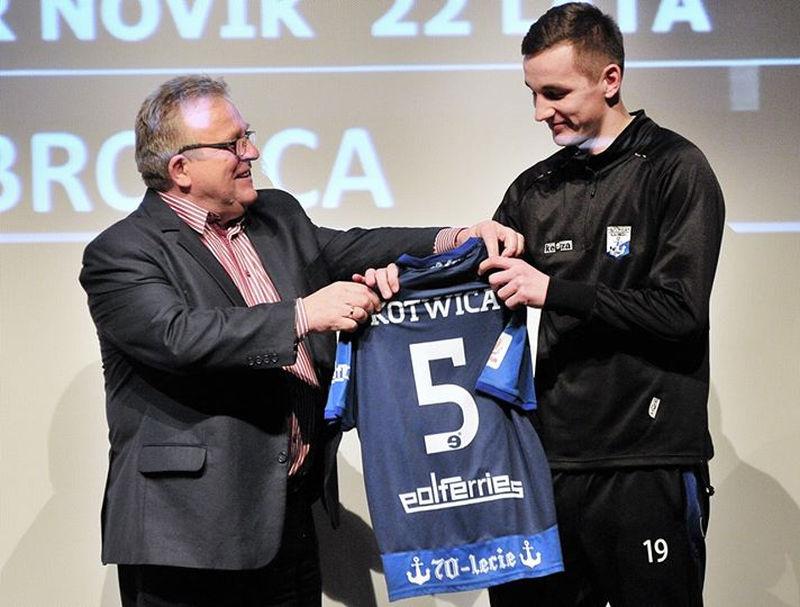 Białoruski obrońca zgłoszony do rozgrywek