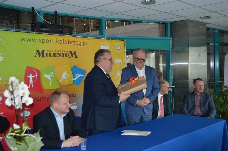 Pożegnanie Bejnarowicza. Banasiak nowym dyrektorem MOSiRu