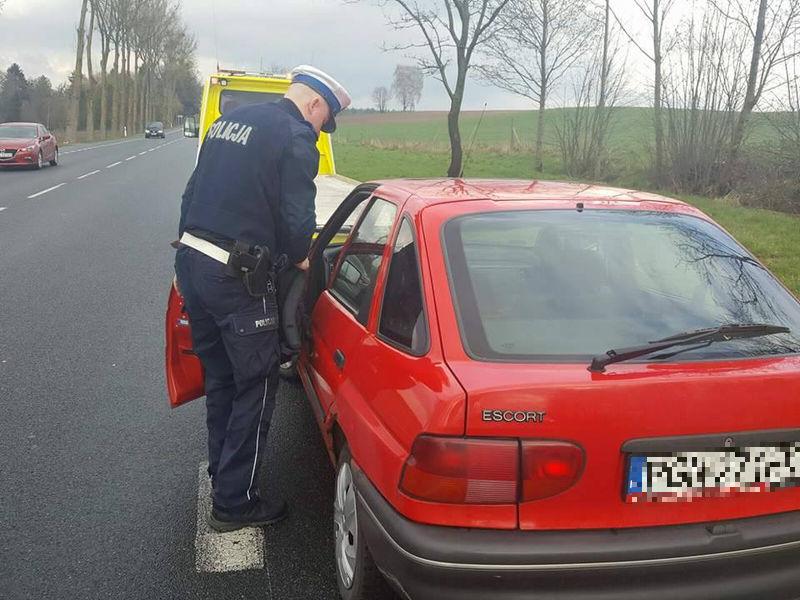 Prowadził z ponad 3 promilami. Zatrzymali go inni kierowcy