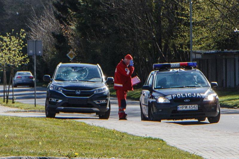 Wypadek z udziałem samochodu i rowerzysty