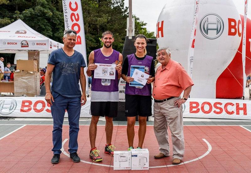 Dobra gra na ulicznym baskecie