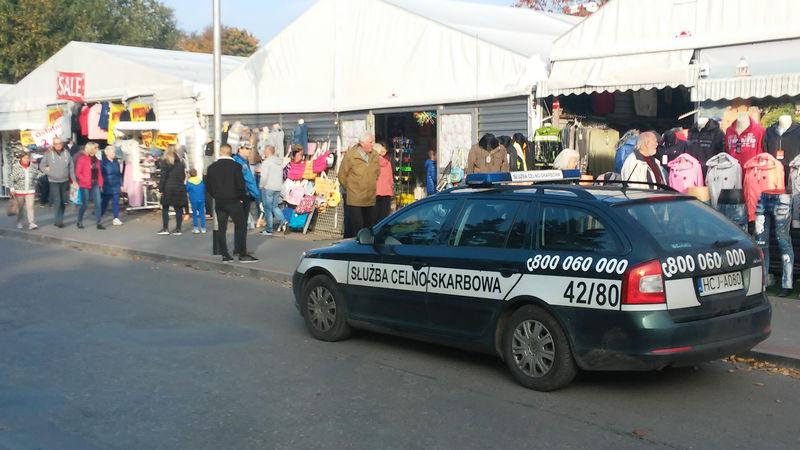 Bez paragonu i z mandatem – akcja KAS w Kołobrzegu