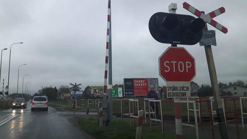 Uwaga! Awaria sygnalizacji na przejeździe kolejowym