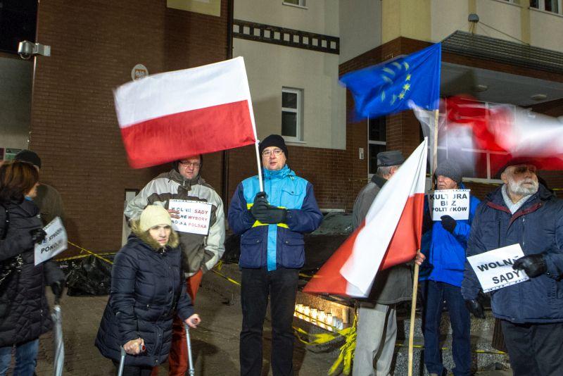 KOD protestował pod sądem