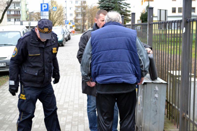Mieli uśpić lisy, te... uciekły