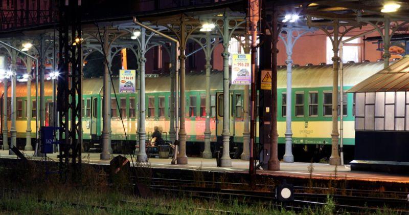 Mężczyzna wpadł pod pociąg relacji Kołobrzeg - Katowice