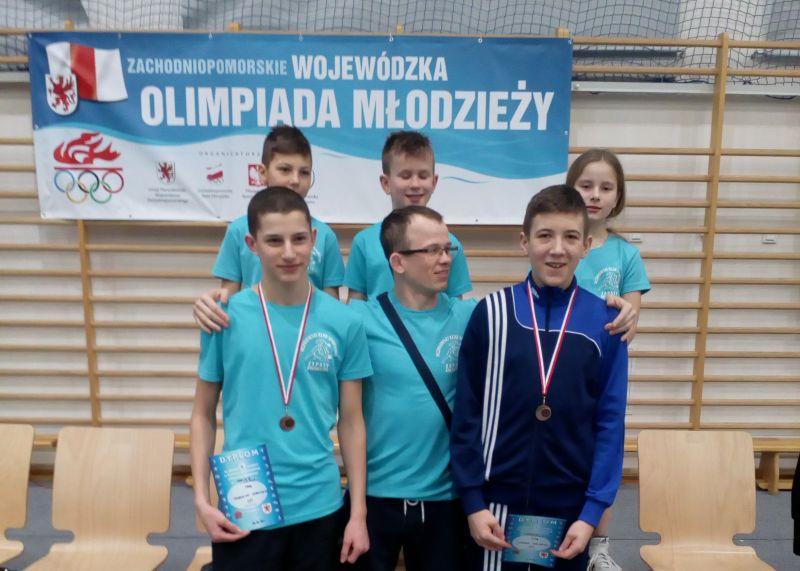 Dwa medale UKS Zapasy Kołobrzeg