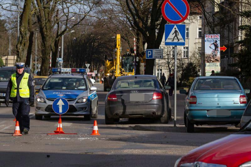 Kierowcy uważajcie, mimo dobrej pogody jest niebezpiecznie