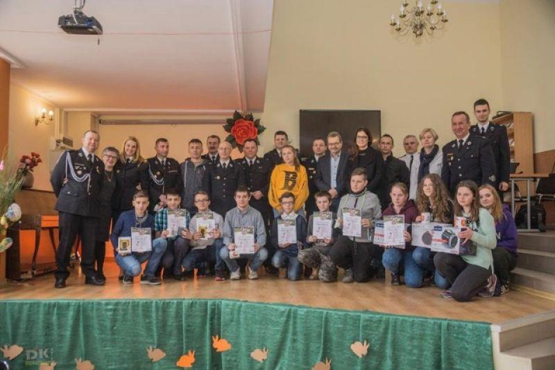 Zmagali się z zagadnieniami pożarniczymi 