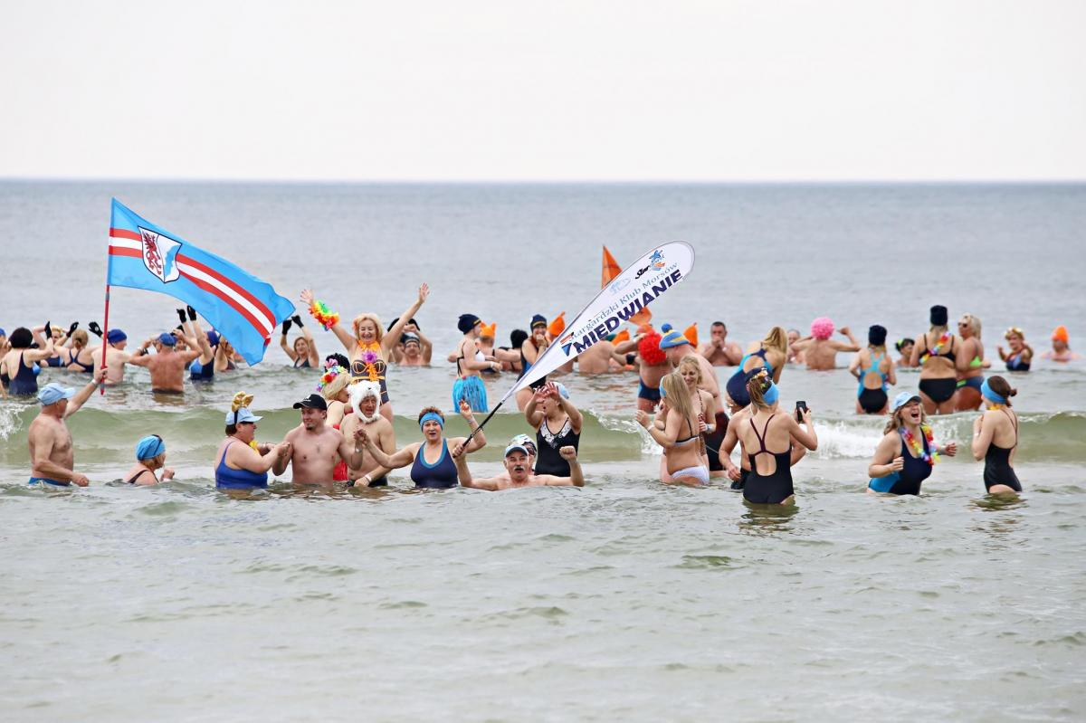 Zakończyli sezon mroźnych kąpieli (Foto)