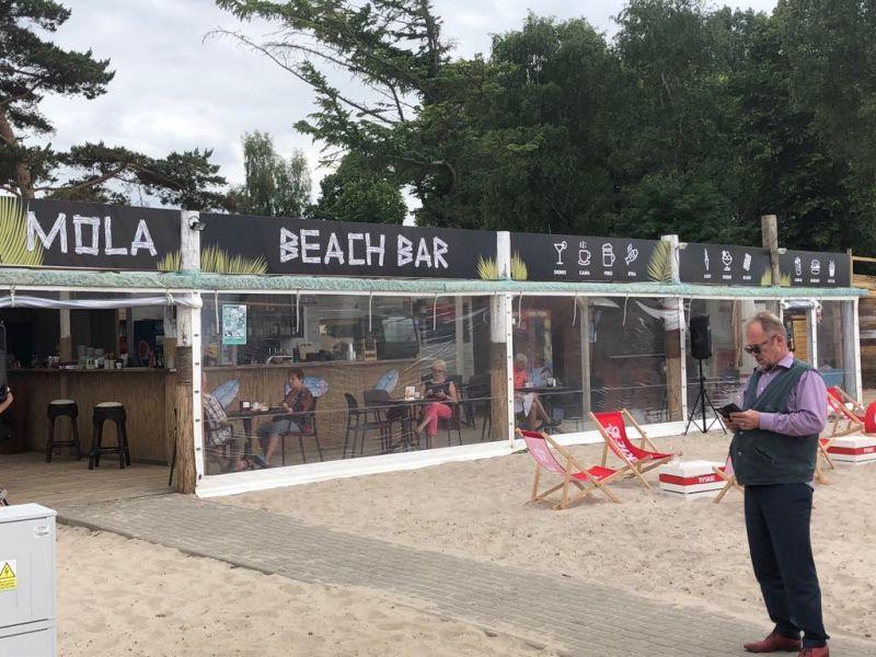 Mola beach zaprasza do specjalnej strefy kibica 