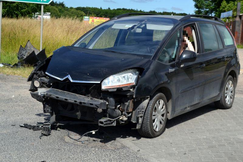 Wymuszenie pierwszeństwa i kolizja na 