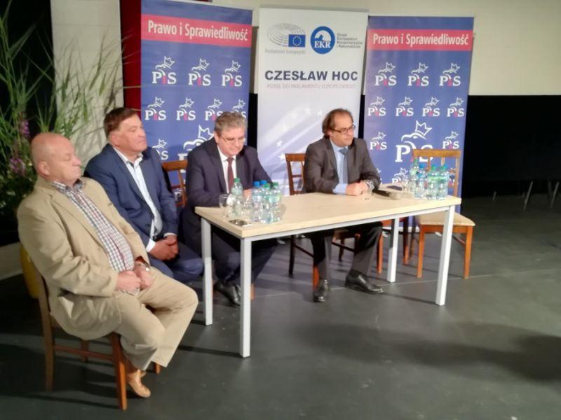 Minister Gróbarczyk z wizytą w Ustroniu Morskim