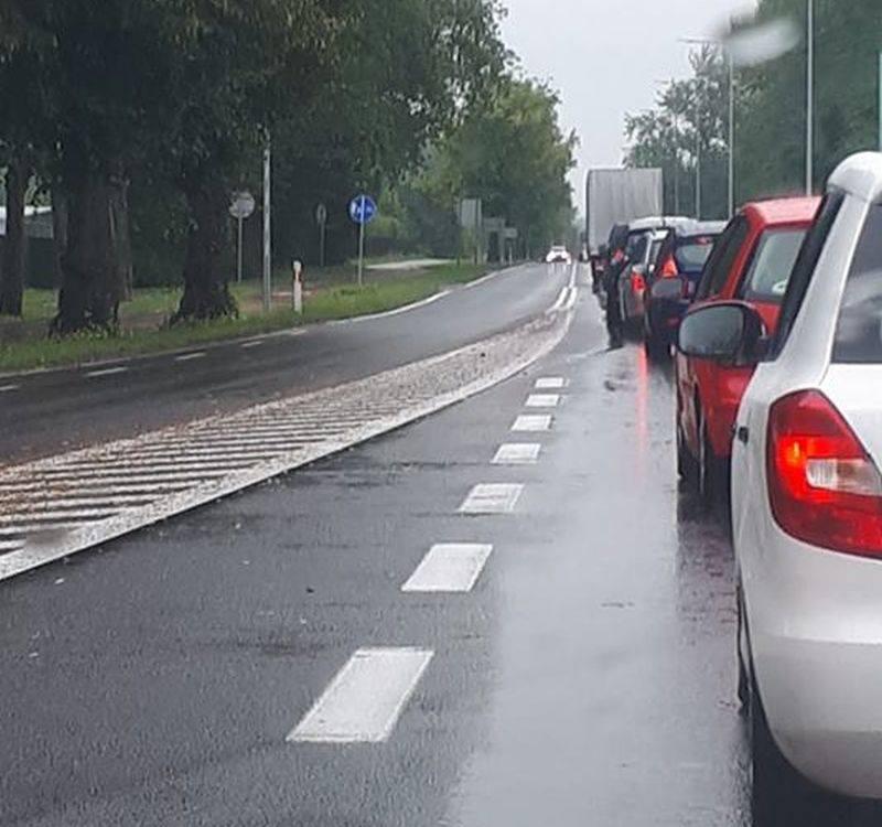 Potężne korki na krajowej 11