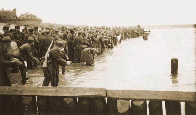 Takich zdjęć z Kołobrzegu, z marca 1945 roku pewnie jeszcze nie widzieliście