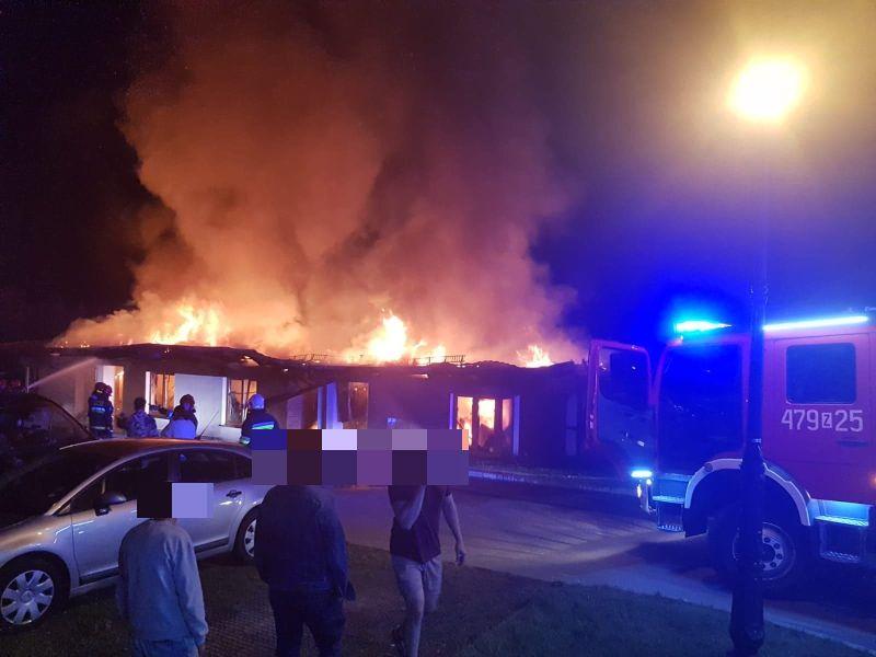 Pod Ustroniem Morskim budynek stanął w płomieniach 